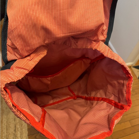 Herschel Supply Company Navy Backpack with Red Accents - Picture 4 of 4